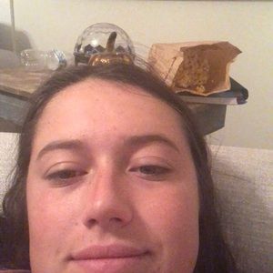 Meet your Posher, Alli